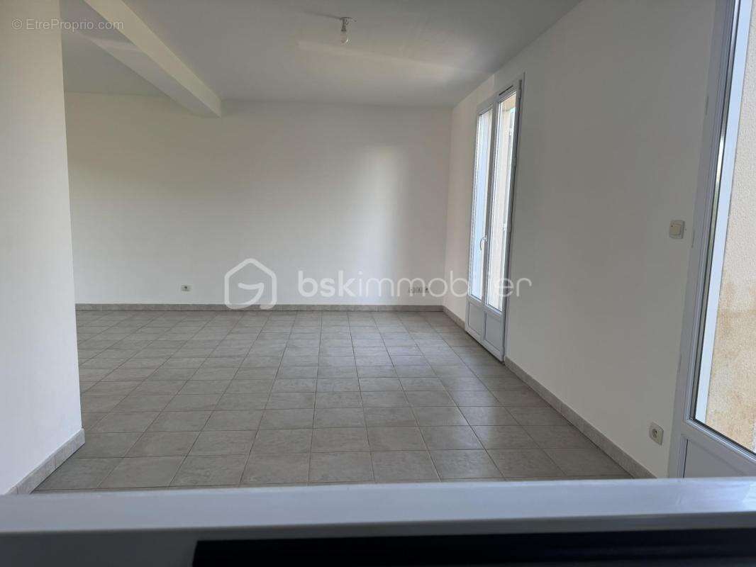Maison familiale de 100 m2 sans travaux - 3 chambres - Jardin - Proche gare à Fitz-James (60) - photo 3