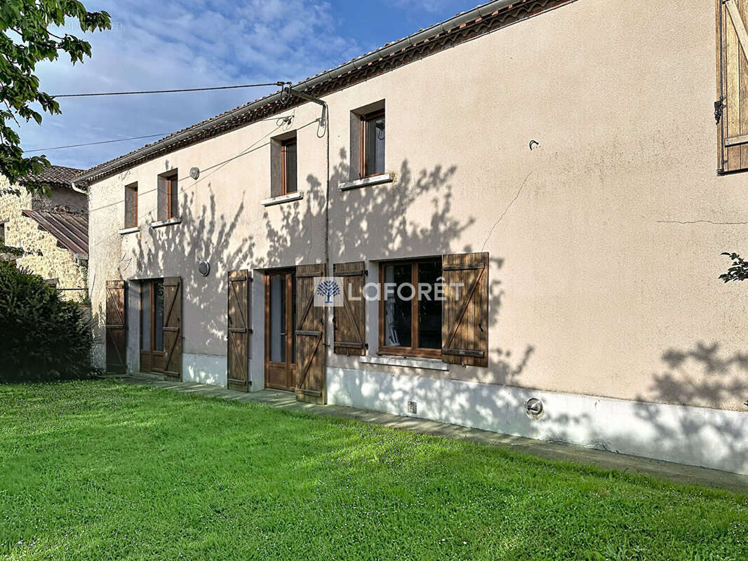 Maison à LAGEON