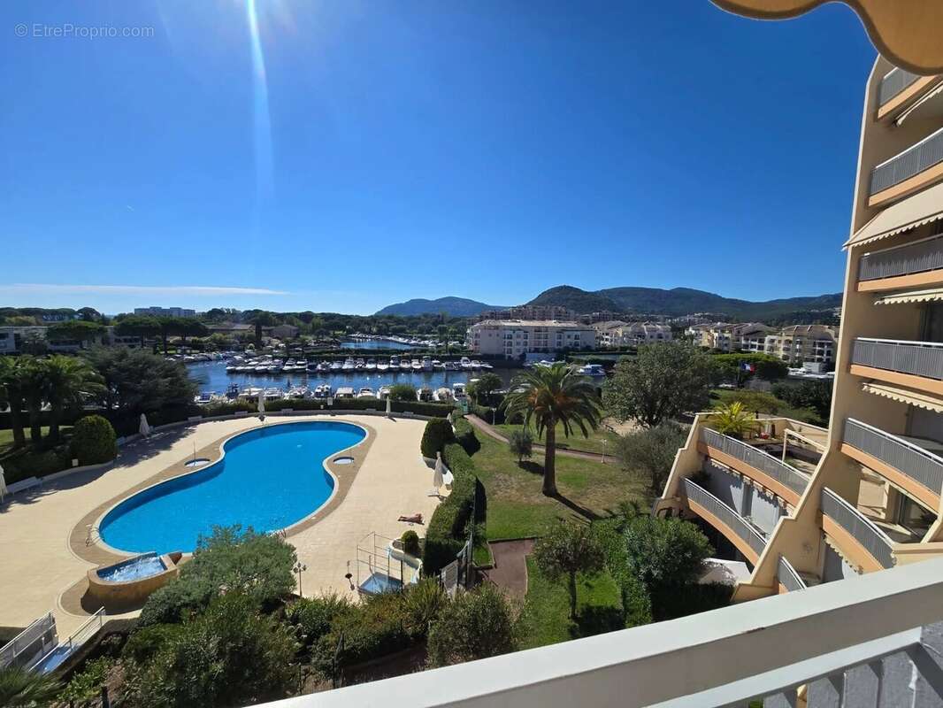 Appartement à MANDELIEU-LA-NAPOULE