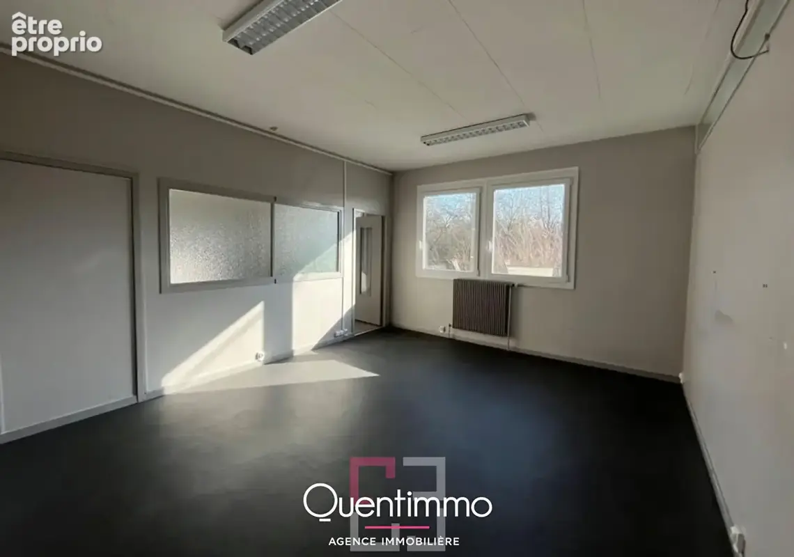À vendre ensemble de bureaux ? 690 m² - 345m² chacun - photo 4