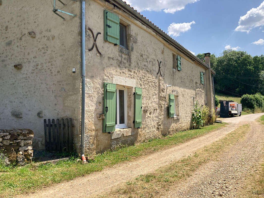 Maison à ARDIN