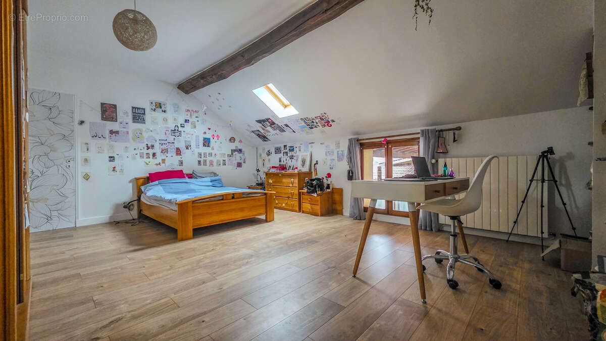 Maison à SARTROUVILLE