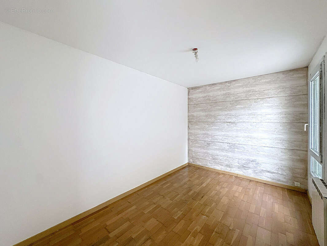 Appartement à MONTIGNY-LE-BRETONNEUX