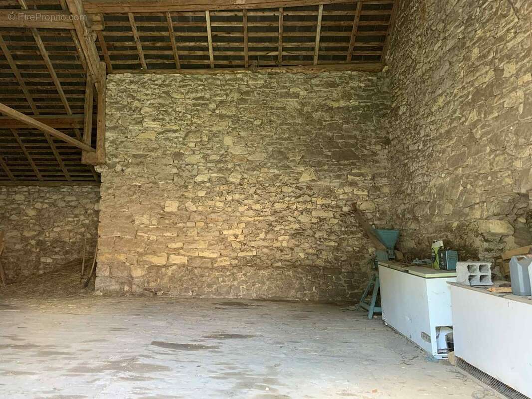 À vendre – Corps de ferme mitoyen à rénover – Lus-la-Croix-Haute (26620) - photo 15