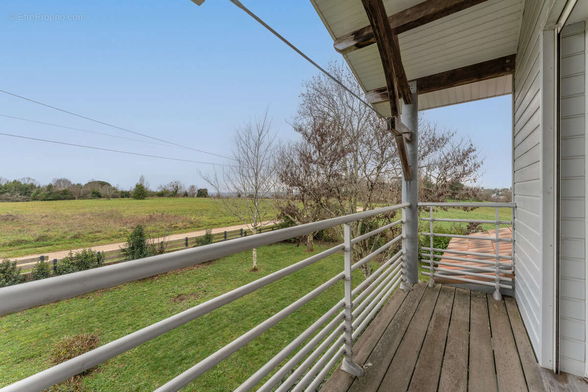 Maison à CARIGNAN-DE-BORDEAUX