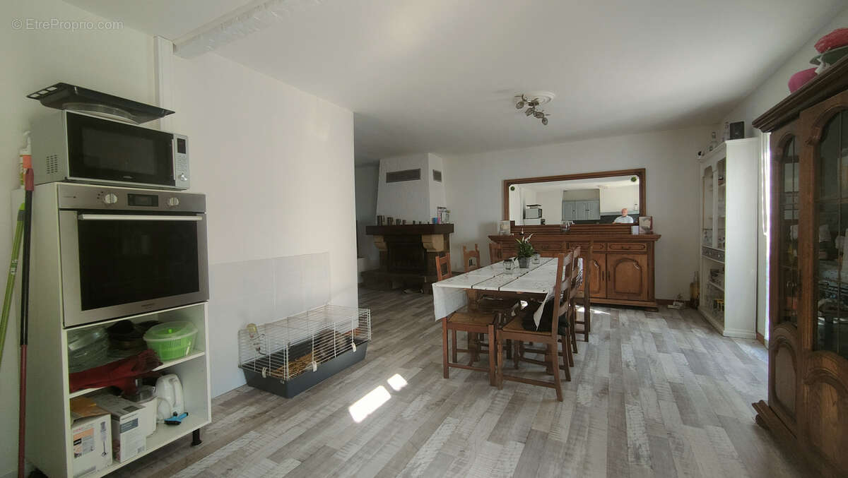 A 20 mn de gisors,  maison renovee de 150 m2 hab sur 800 m2 de terrain clos au calme avec garage et sous sol - photo 6