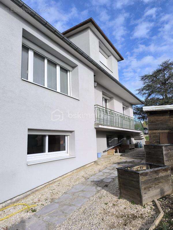 Maison à AILLANT-SUR-THOLON