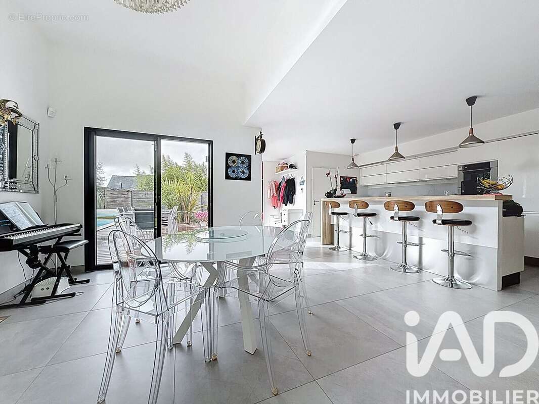 Photo 6 - Maison à LA CHAPELLE-SUR-ERDRE