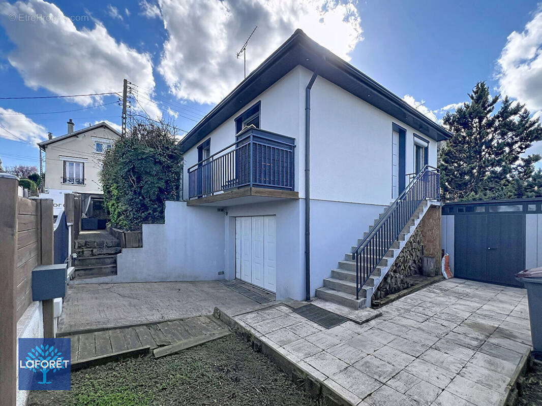 Maison à CORBEIL-ESSONNES