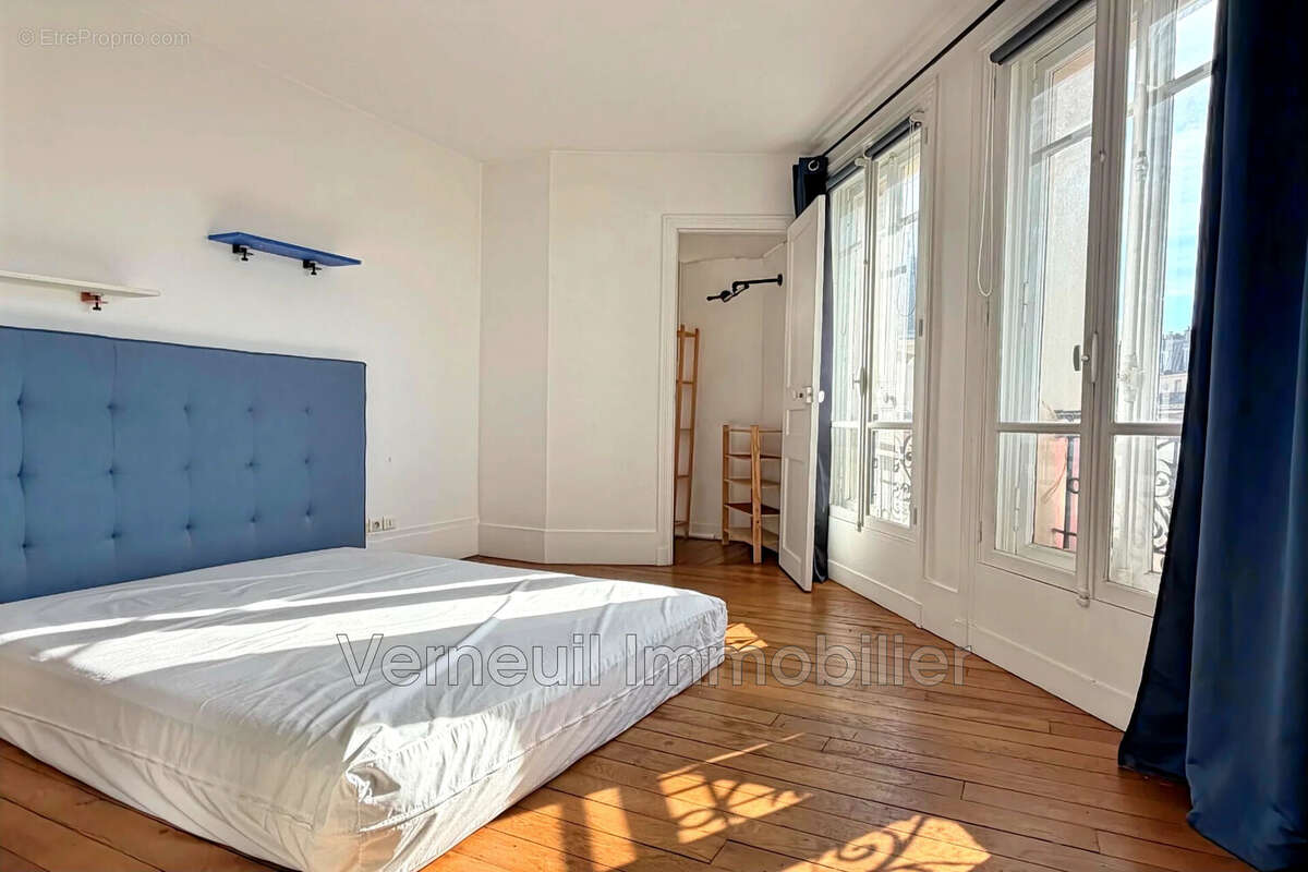 Appartement 70 m² à Paris-10e  - photo 8