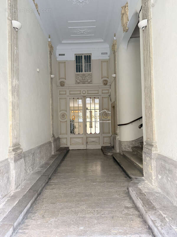 Entrée sécurisée - Appartement à MONTPELLIER