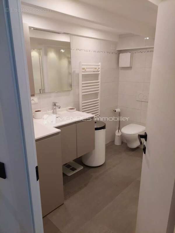 Appartement à LA TURBIE