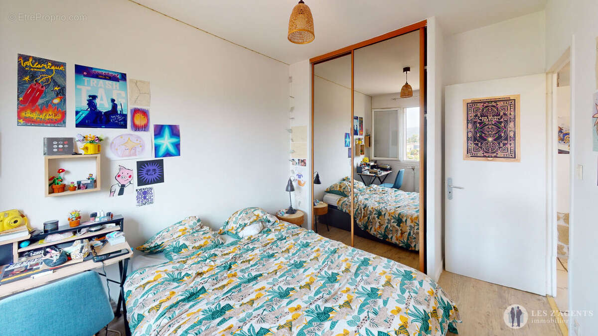 Appartement à SAINT-MARTIN-D'HERES