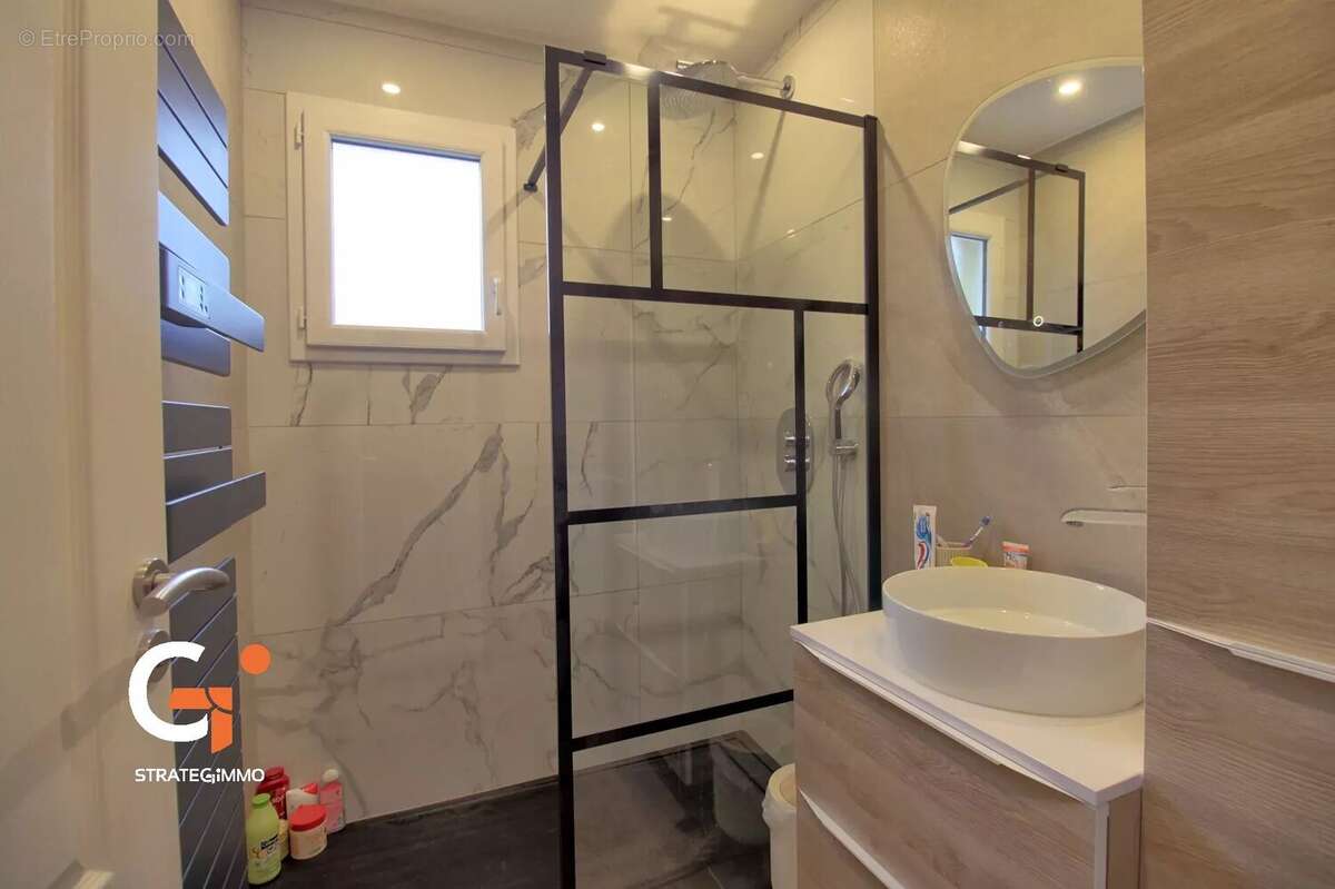 Maison à LONGUEVILLE-SUR-SCIE