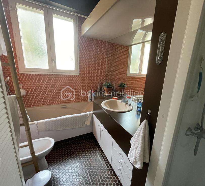 Maison à MONTPON-MENESTEROL