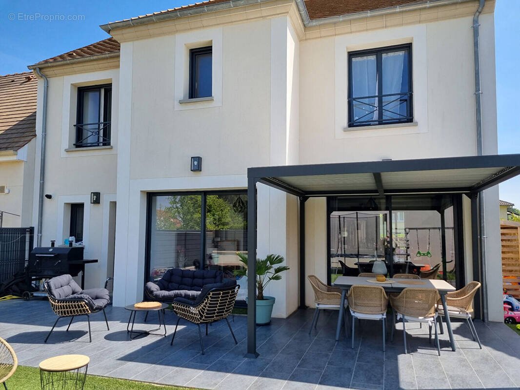 Maison à LES BREVIAIRES