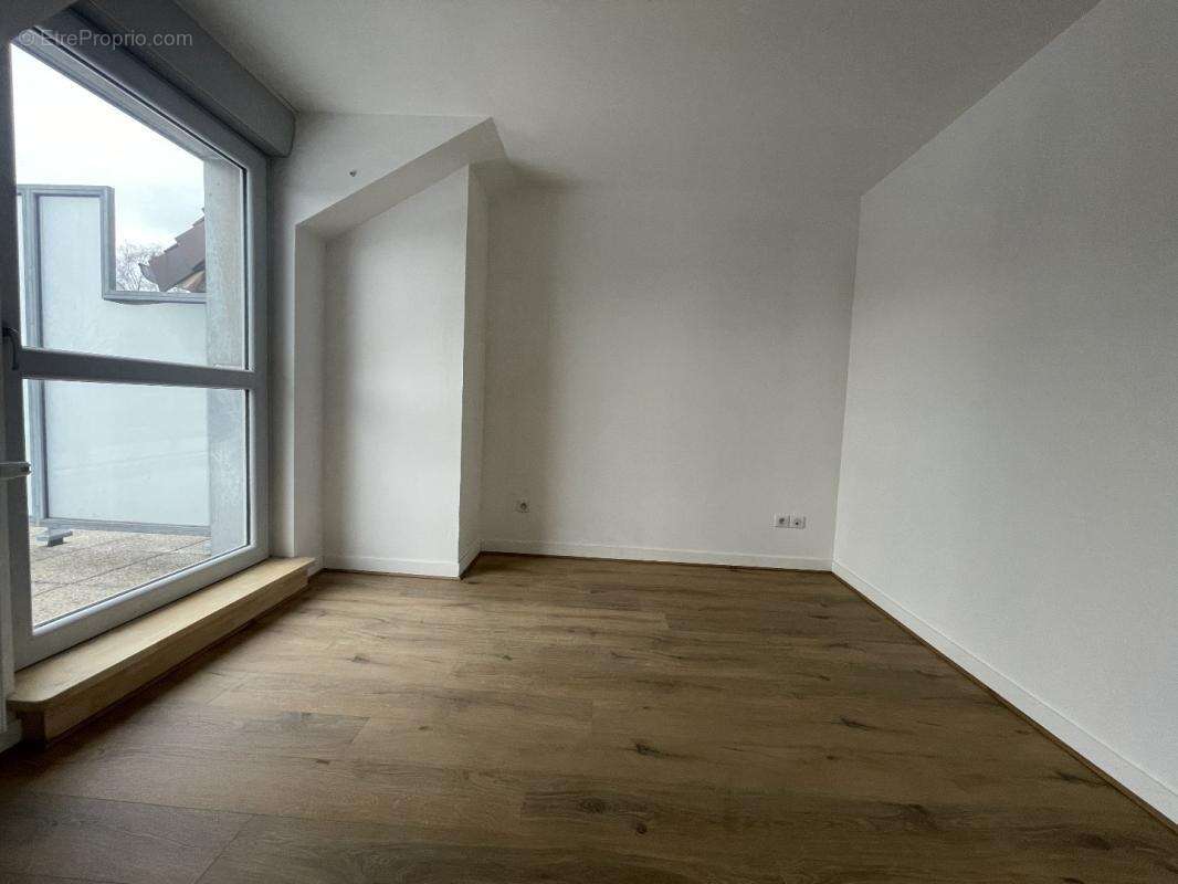Appartement à SAINT-YRIEIX-LA-PERCHE
