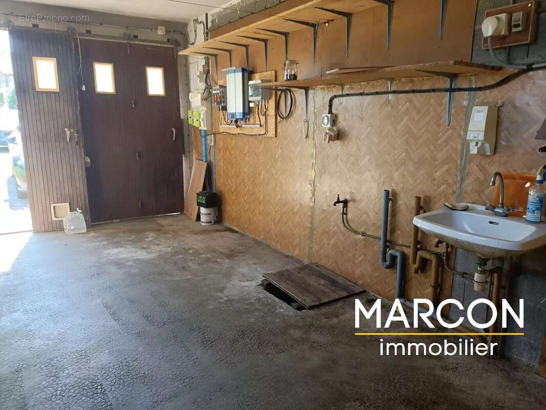 Maison à SAINT-MARC-A-FRONGIER