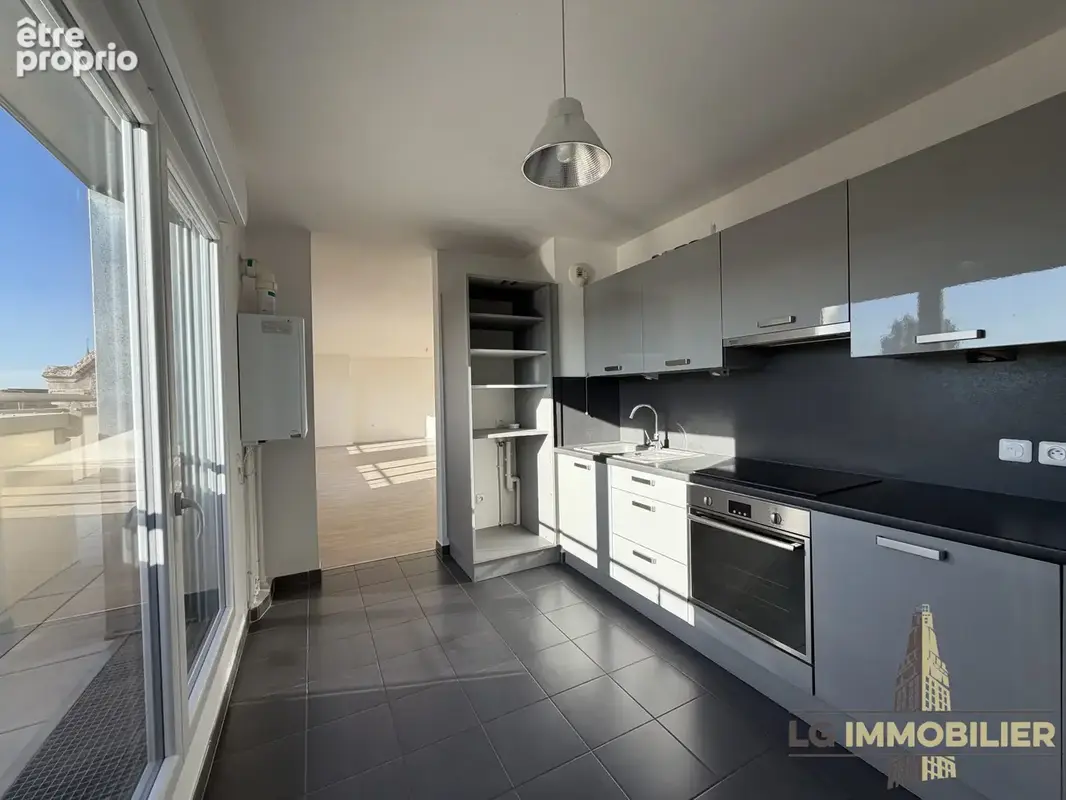 Appartement 5 pièces 134 m² à vendre à Amiens (80000) - photo 3