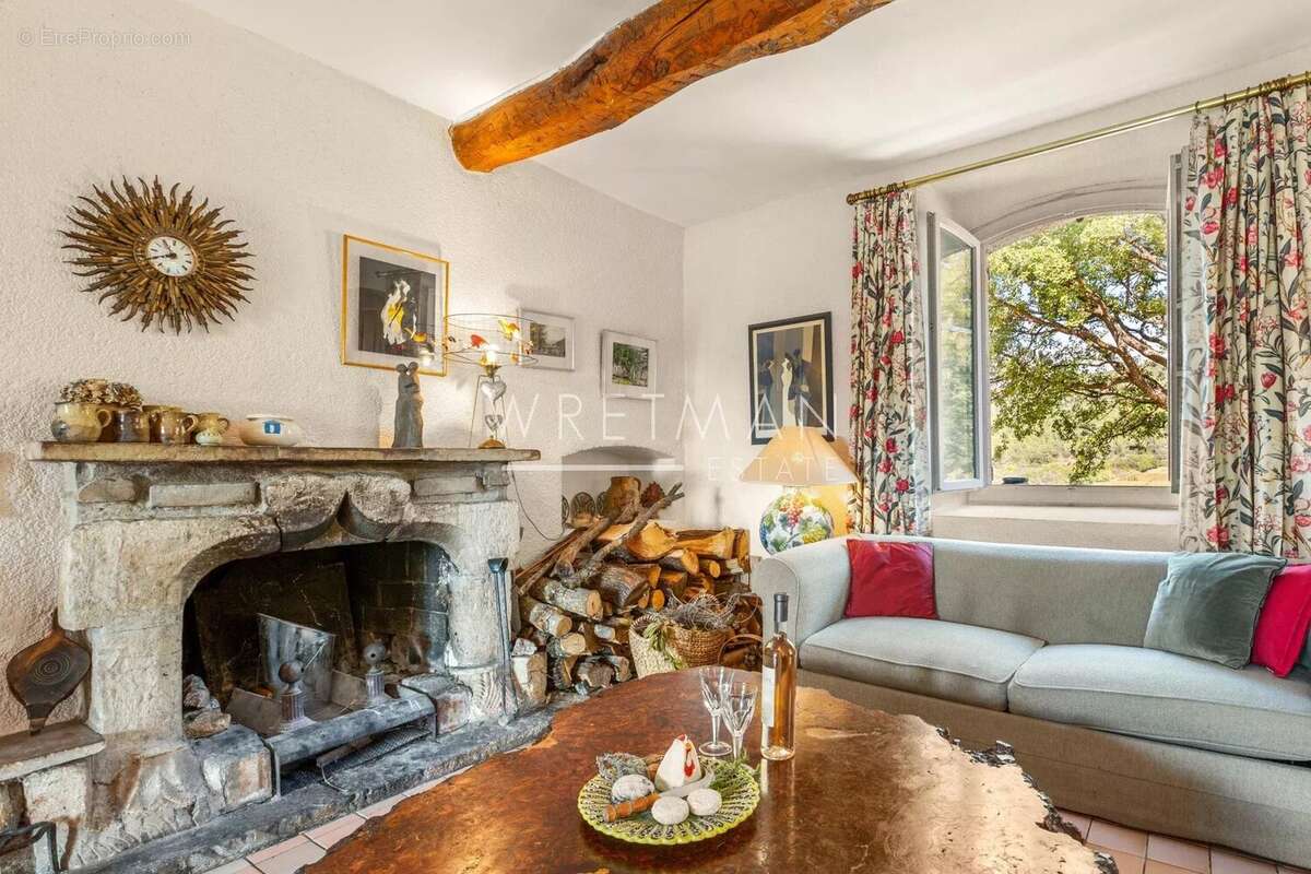 Maison à LE CANNET-DES-MAURES