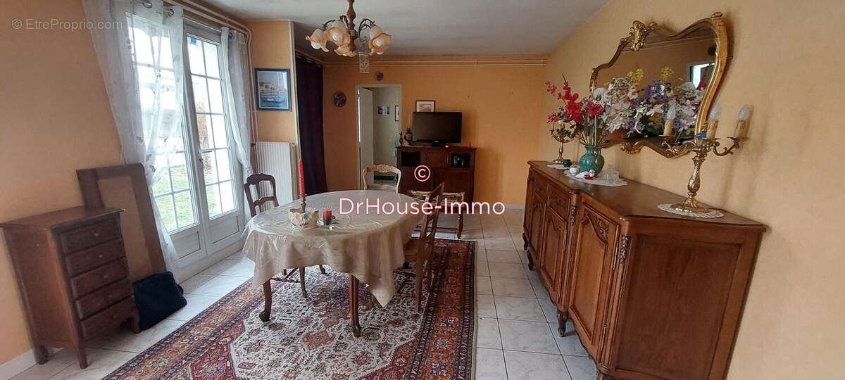 Maison à SAINT-ANDRE-LES-VERGERS