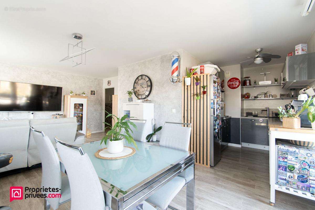 Appartement à CORBEIL-ESSONNES