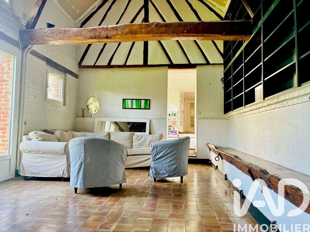 Maison 255 m² à Lafraye  - photo 4