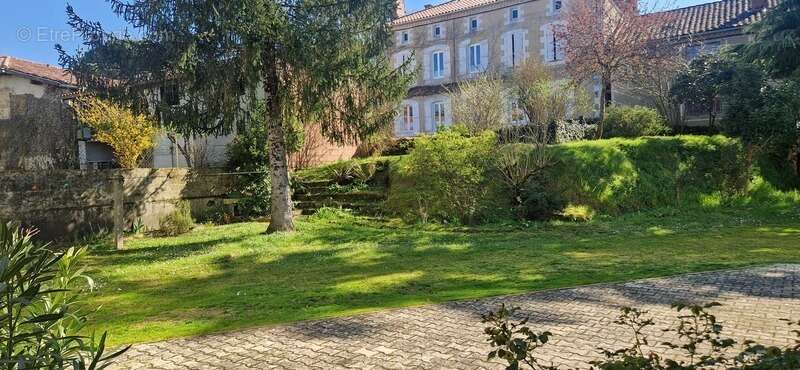 Maison à CAMPAGNE-D&#039;ARMAGNAC