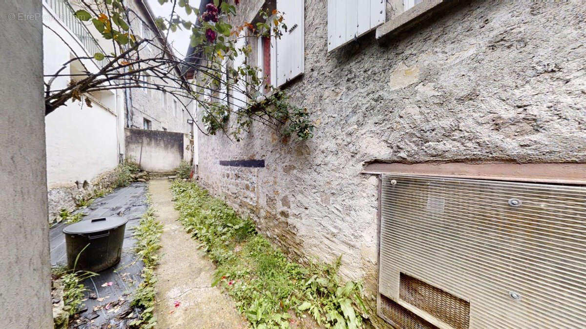 Maison à DUNIERES