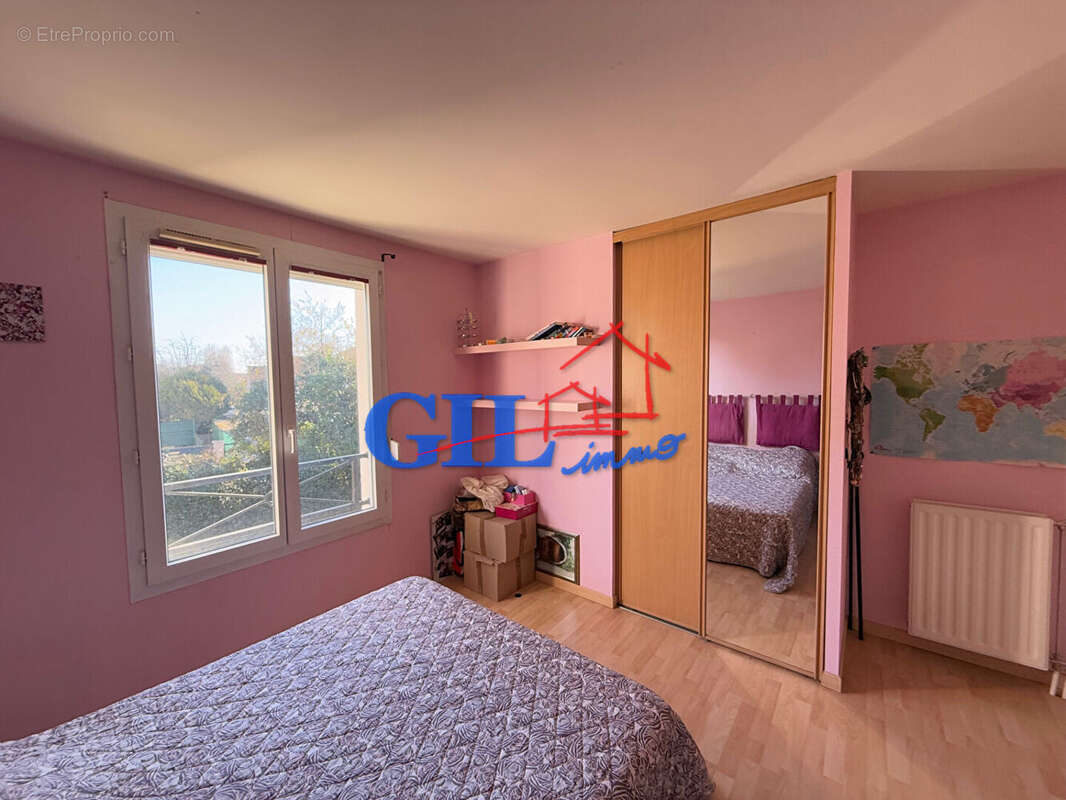 Maison à SAVIGNY-LE-TEMPLE