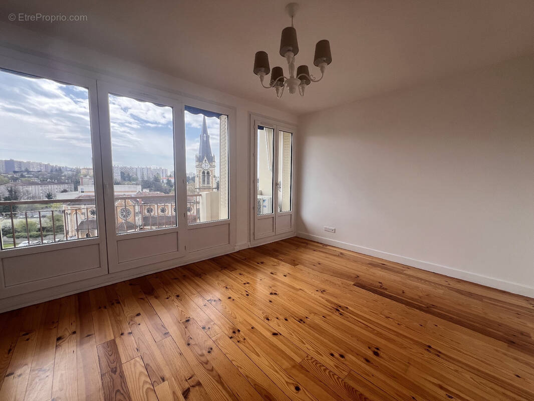 Appartement à CALUIRE-ET-CUIRE