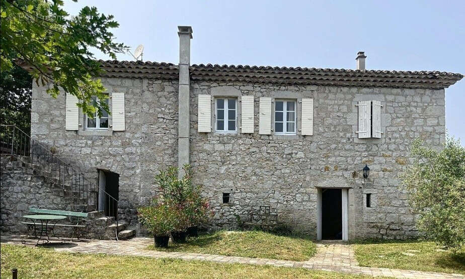 Maison à BALAZUC
