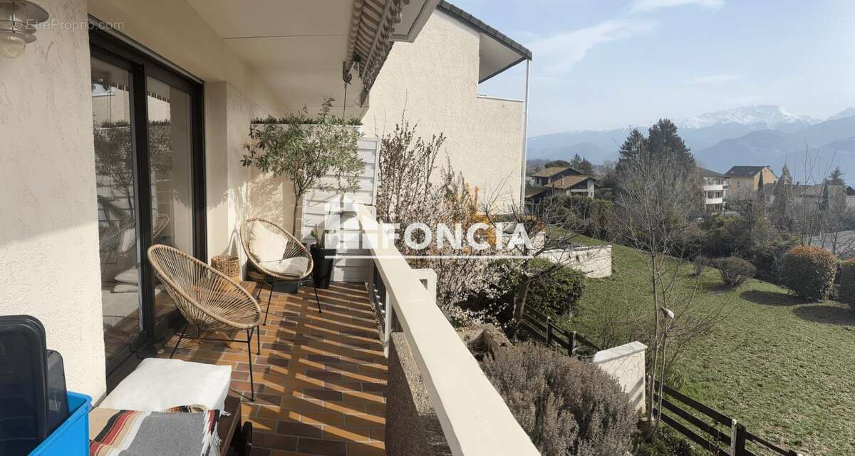 Appartement à SAINT-ISMIER