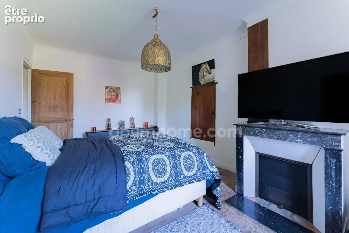 AUVERS-SUR-OISE, VAL D’OISE (95) : Maison de charme - 104 m² habitables (129 m² au sol) – 5 pièces principales - fraîche cave tr - photo 2
