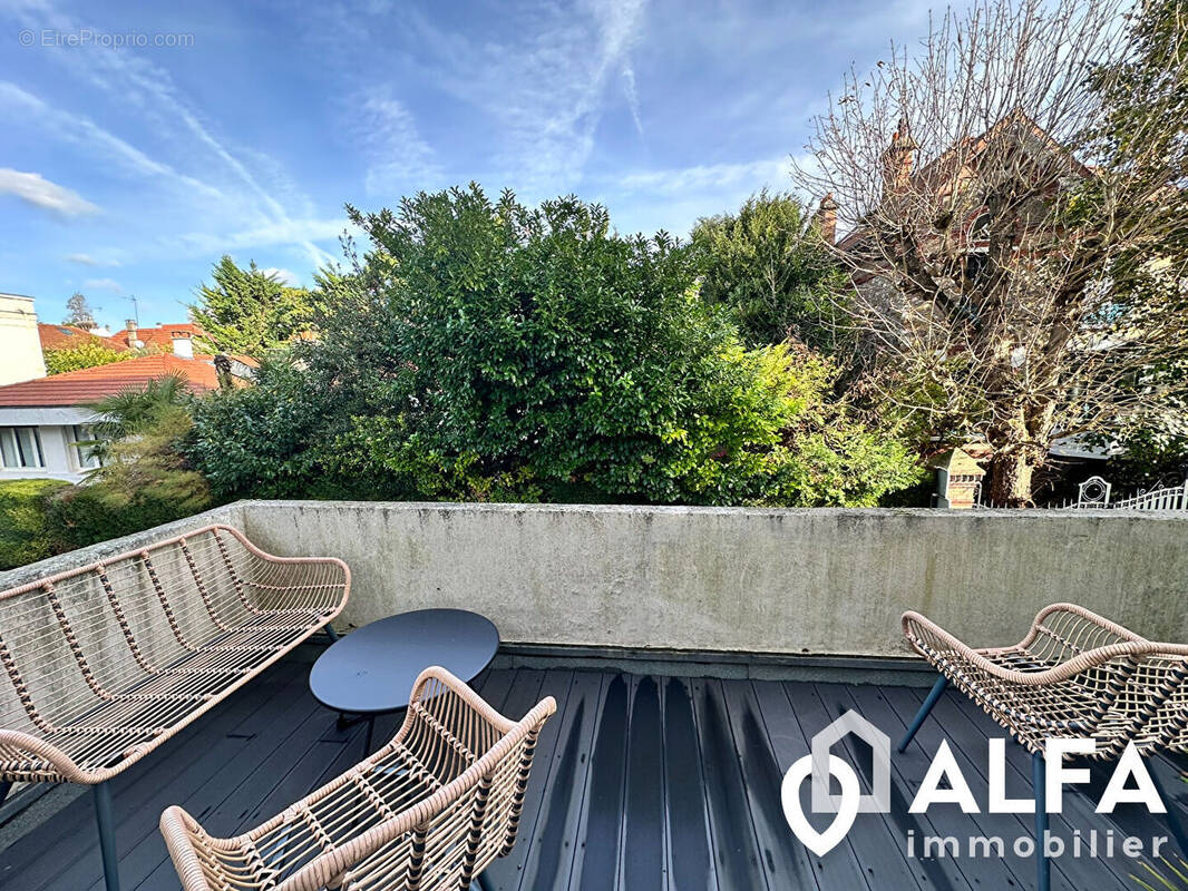 Appartement à ENGHIEN-LES-BAINS