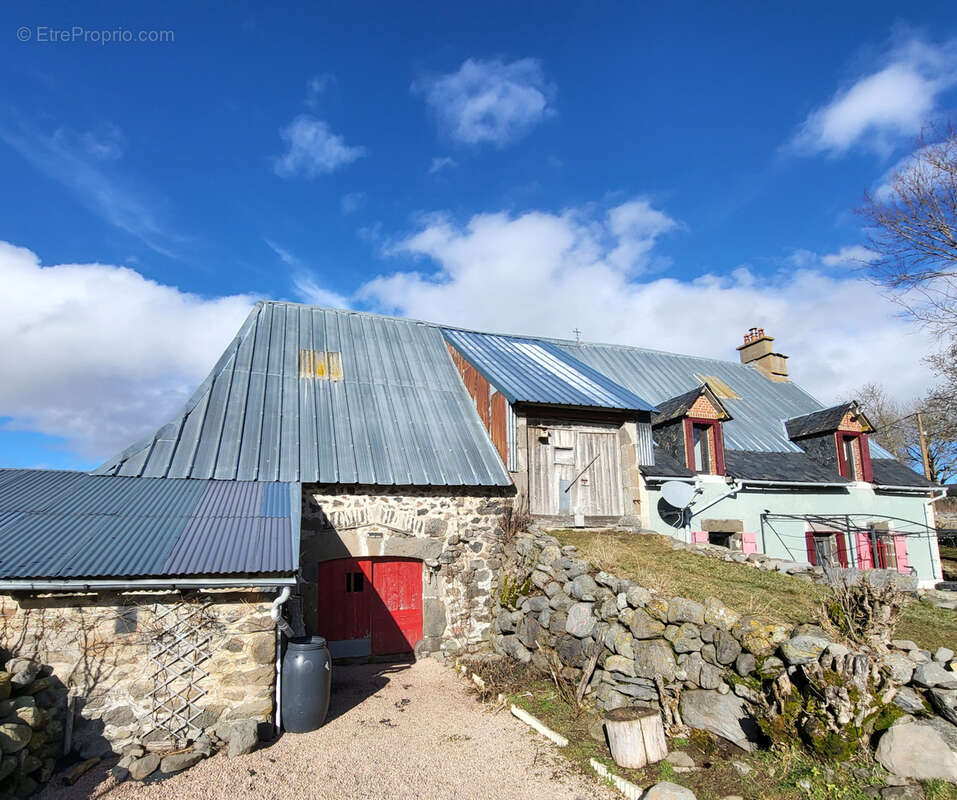 Maison à SAINT-SATURNIN