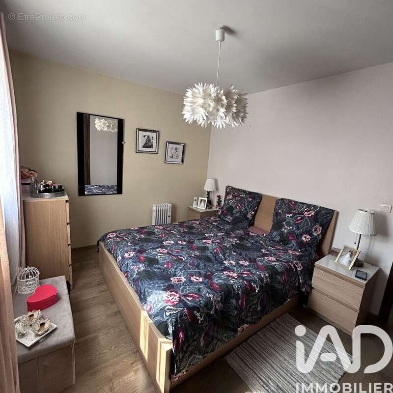 Maison 136 m² à Septemes-Les-Vallons  - photo 9