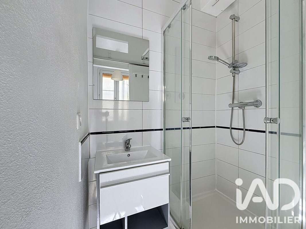 Photo 8 - Appartement à PARIS-19E
