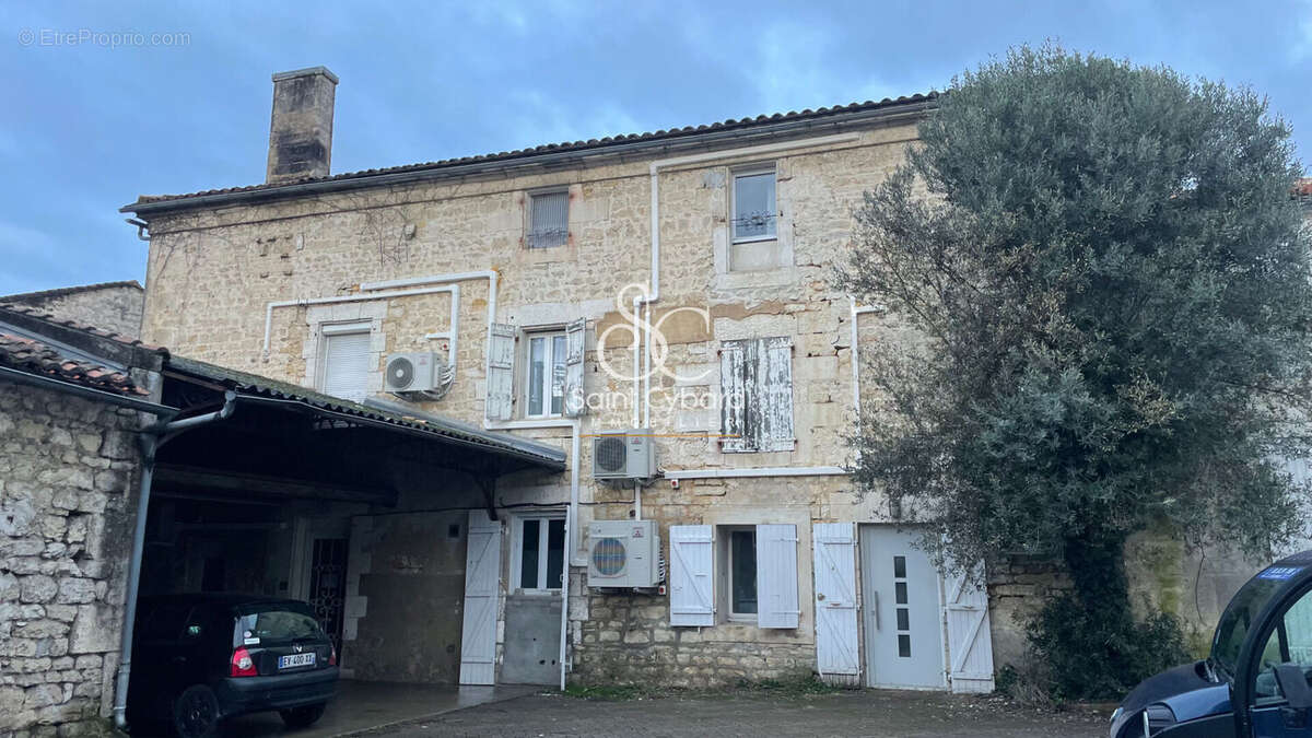 Appartement à CHAMPNIERS