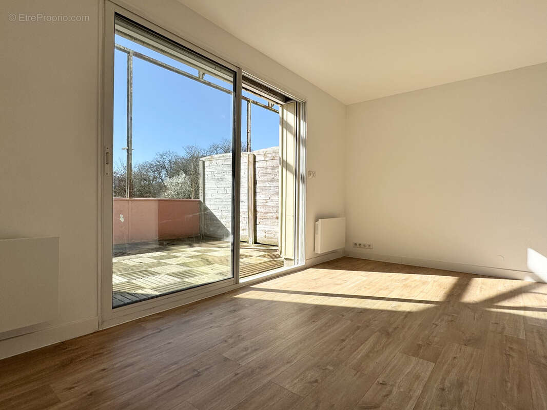 Appartement à LE RHEU