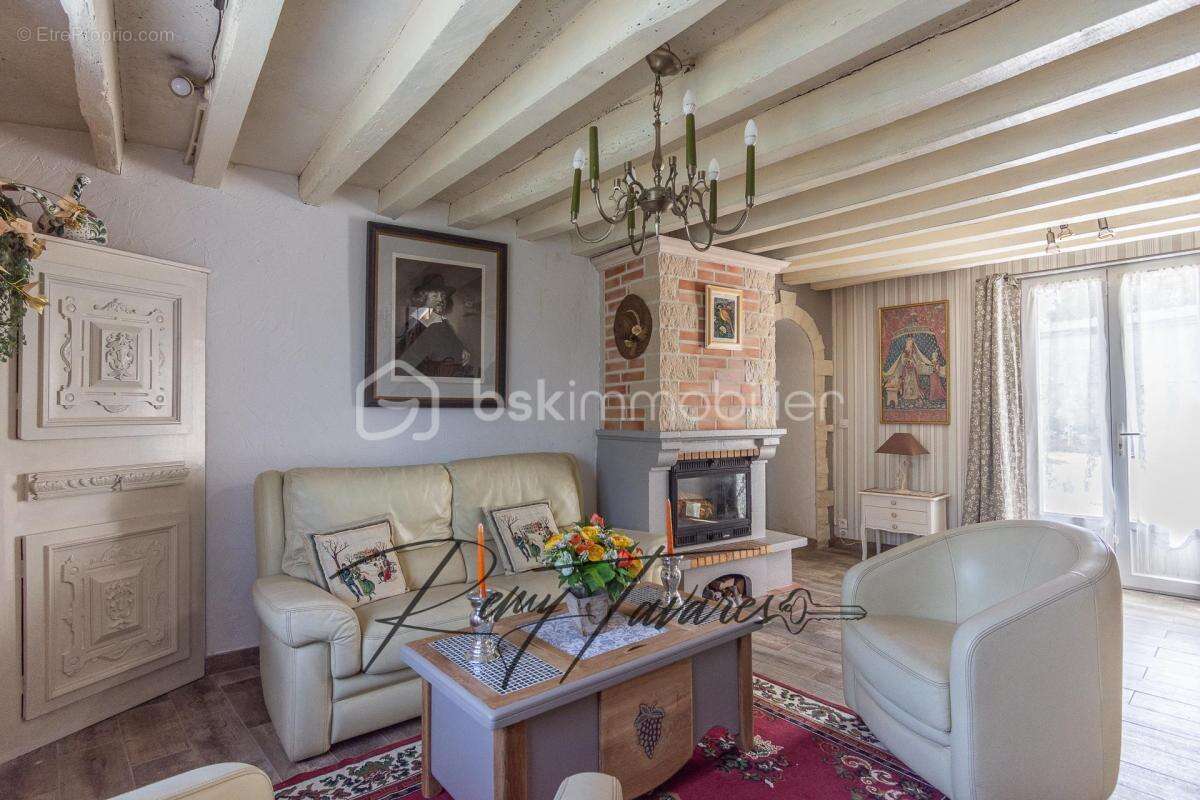 EXCLUSIVITÉ – Magnifique longère du XVIIe siècle à fort potentiel (300 m² et jusqu'à 7 Chambres) – Remauville - photo 9