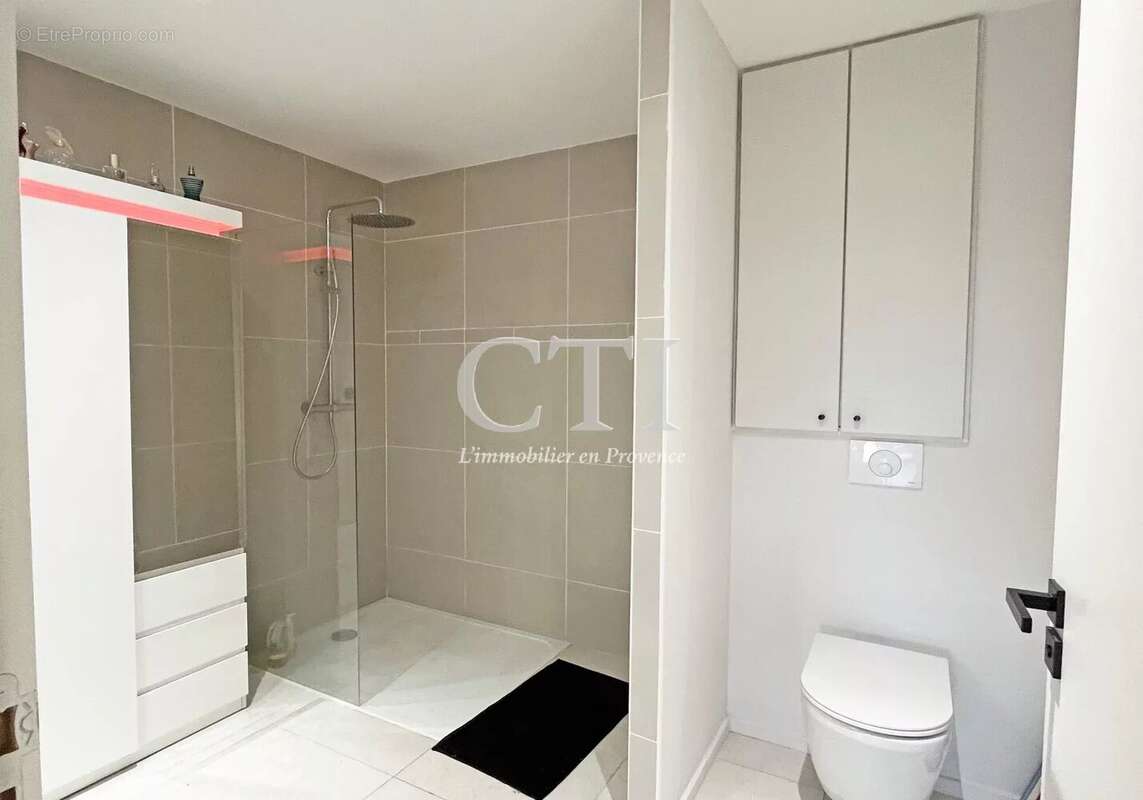 Appartement à VAISON-LA-ROMAINE