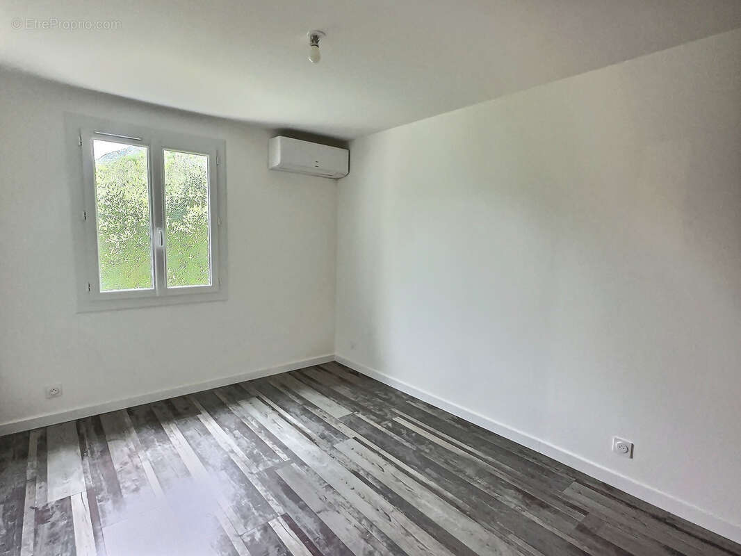 Maison à SAINT-HIPPOLYTE-DU-FORT