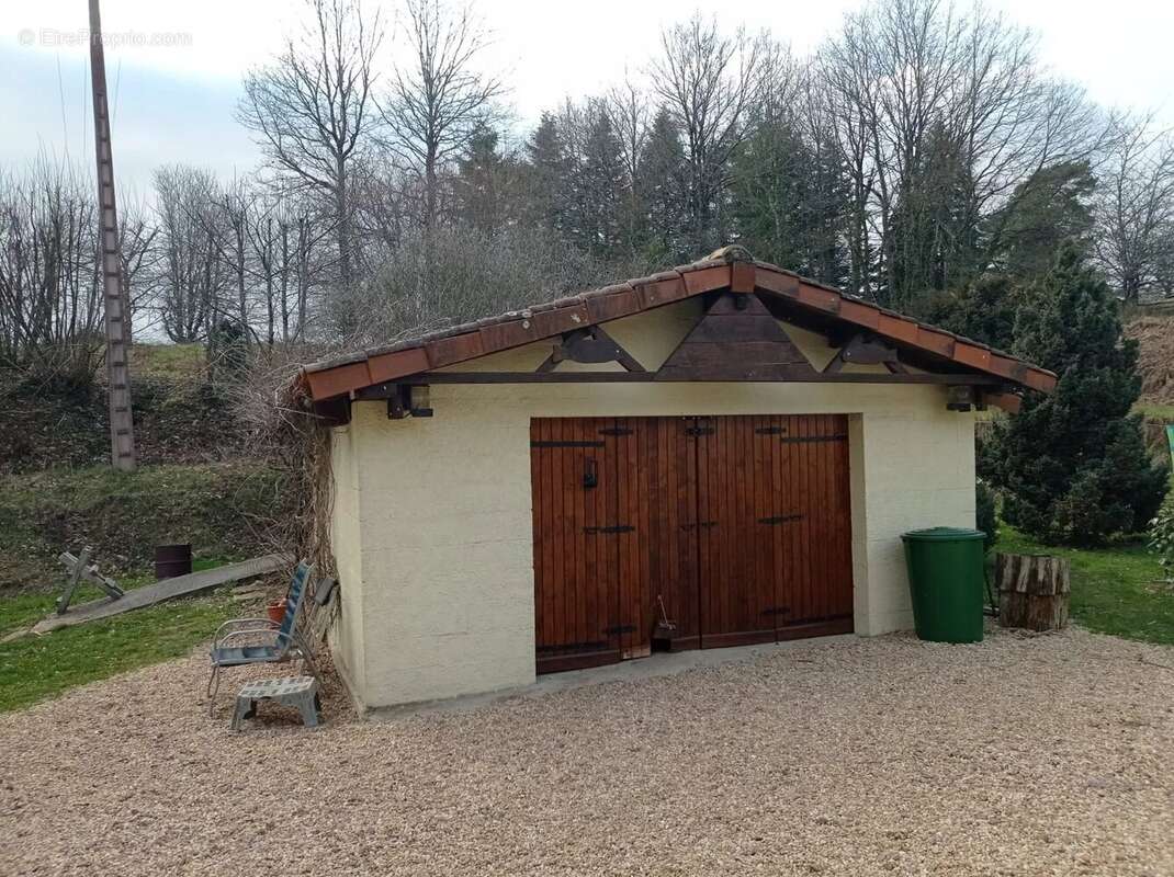 Maison à CHAMPNIERS-ET-REILHAC