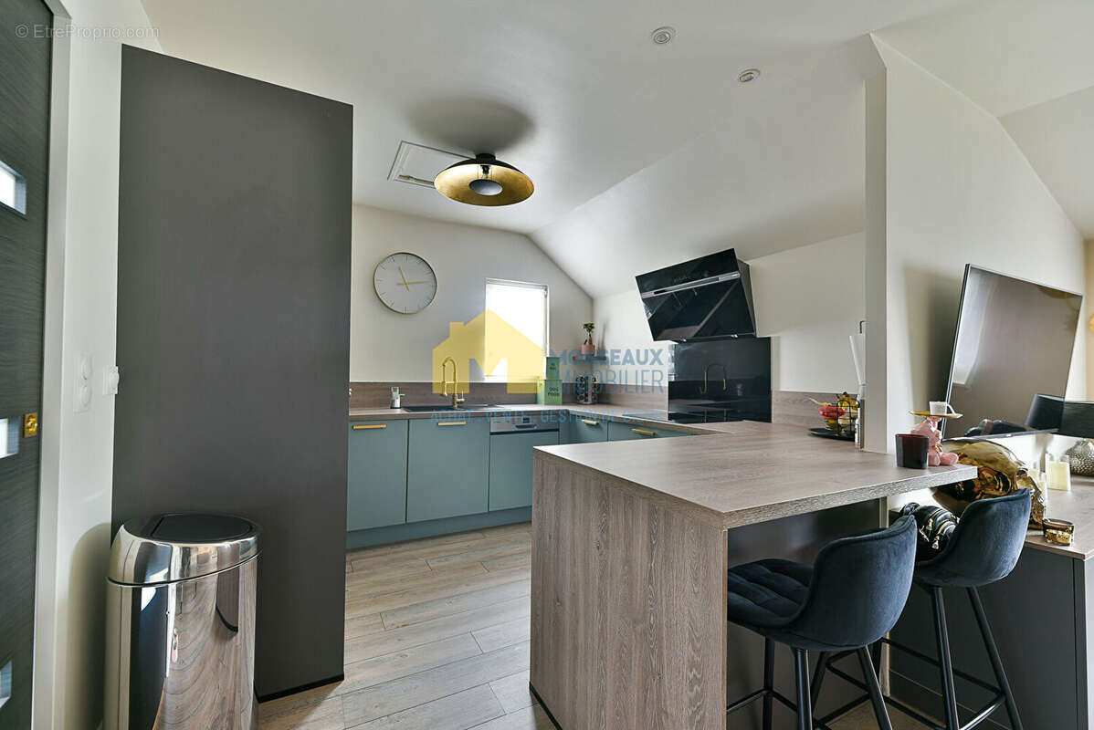 Appartement à SAINTE-GENEVIEVE-DES-BOIS