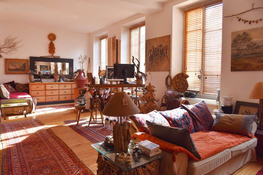 Appartement à HOUDAN