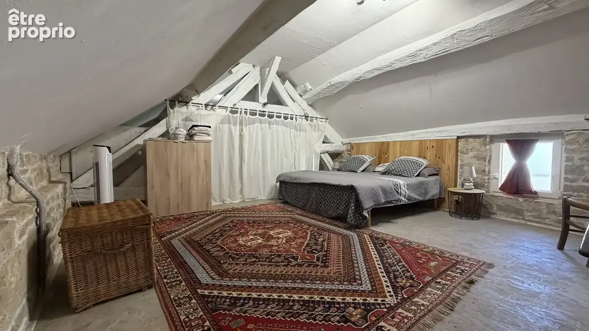 Maison avec activité de gîte   Dépendances et terrain clos - photo 8