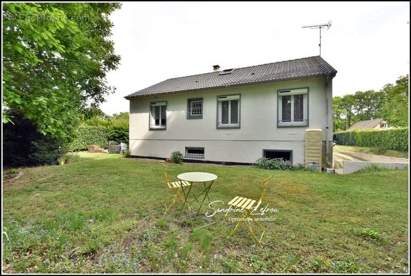 Maison sur sous-sol total - 6 pièces - 4 chambres - 100m2 habitables sur 1225m2 terrain  - DPE D - photo 13