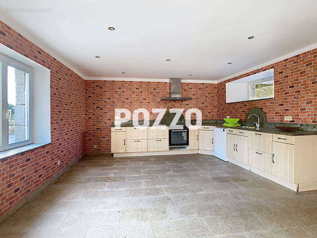 Maison à PLEINE-FOUGERES