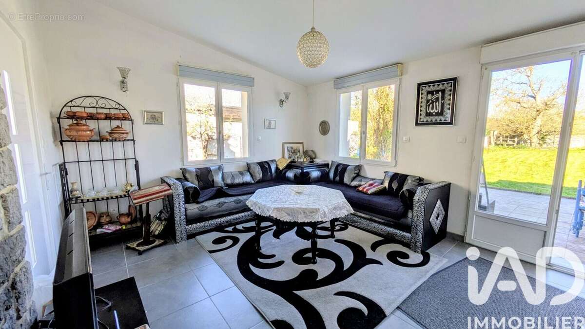 Photo 3 - Maison à GIVET